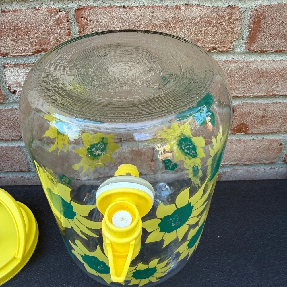 Vintage 80s Sunflower 1 Gallon Glass Sun Tea Jar Drink Dispenser Yellow